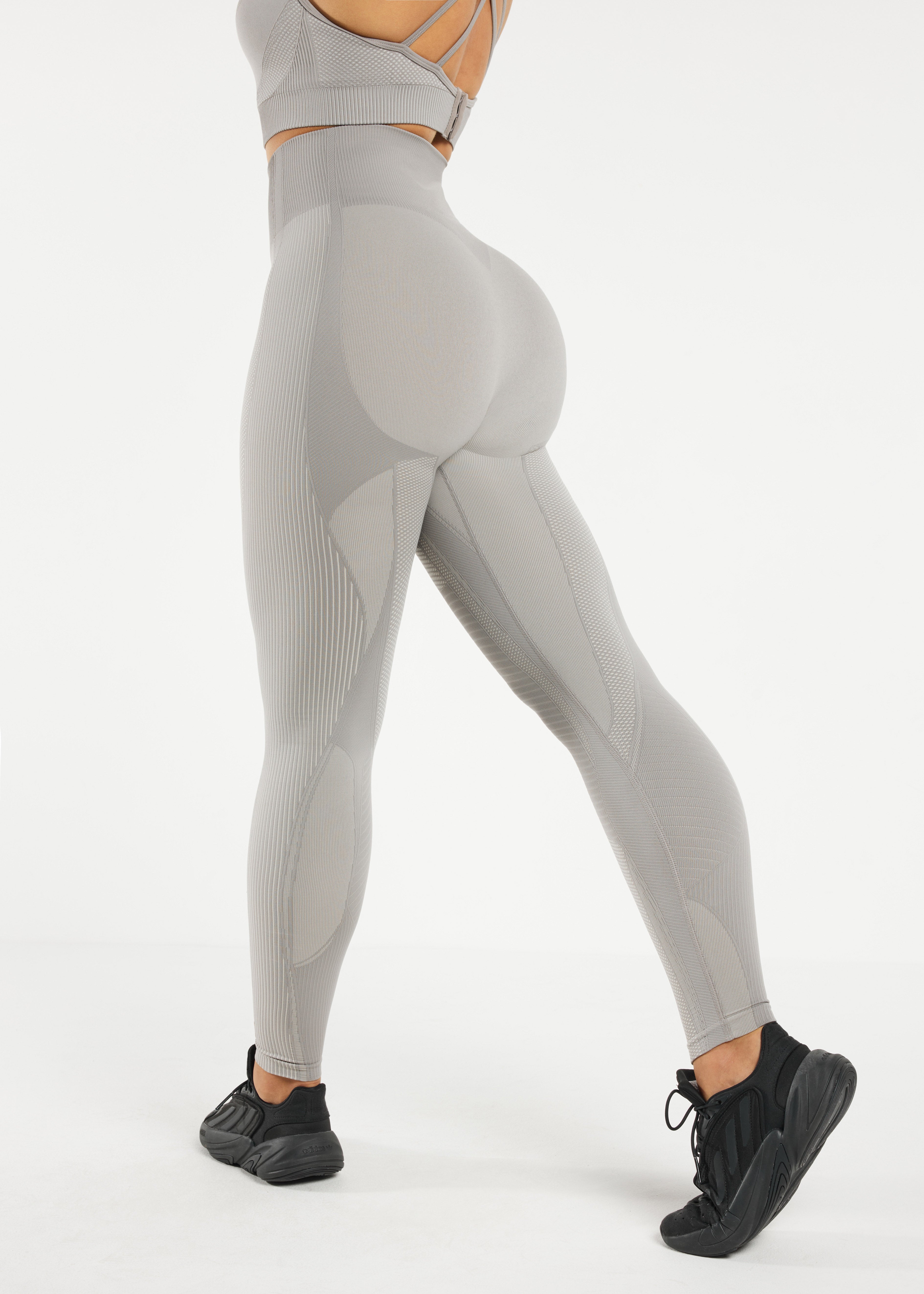 Contrast 27 inch SMLS100© Leggings – The Giving Movement I Active ...